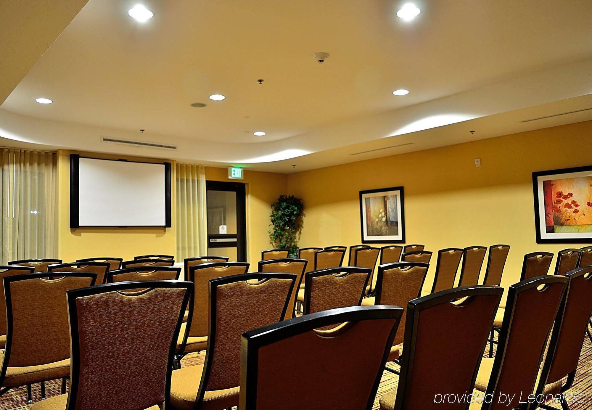 คอร์ตยาร์ด โมบิล ดาฟเน/อีสเทิร์นชอร์ Hotel สแปนิชฟอร์ท ภายนอก รูปภาพ